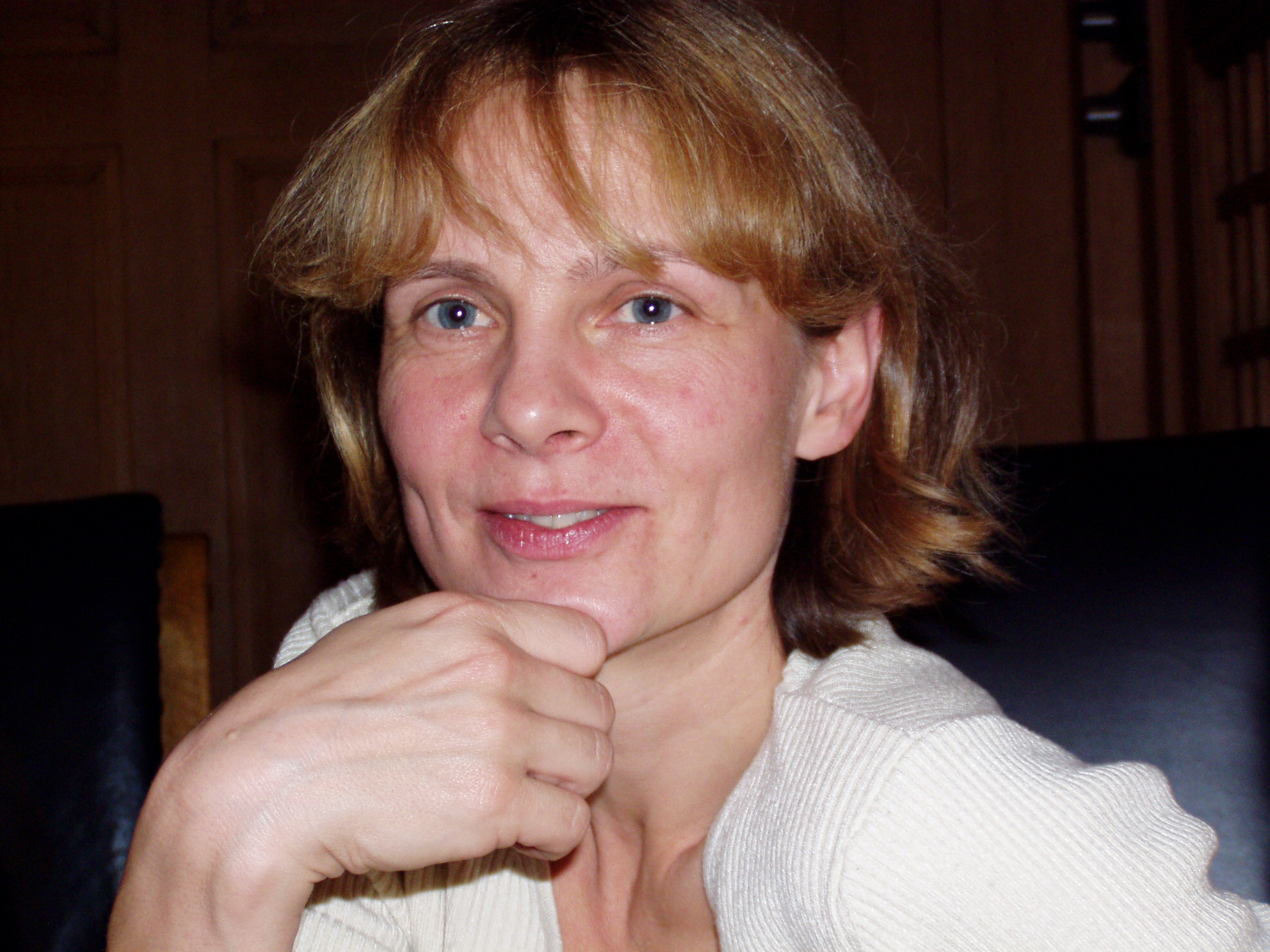 Image 3 of 24  -  593 kB